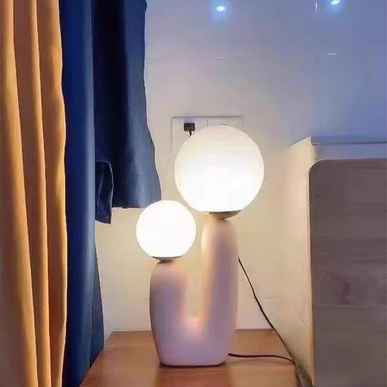 Minimalist Sculptural Artistic Table Lamp, 17.7"H
